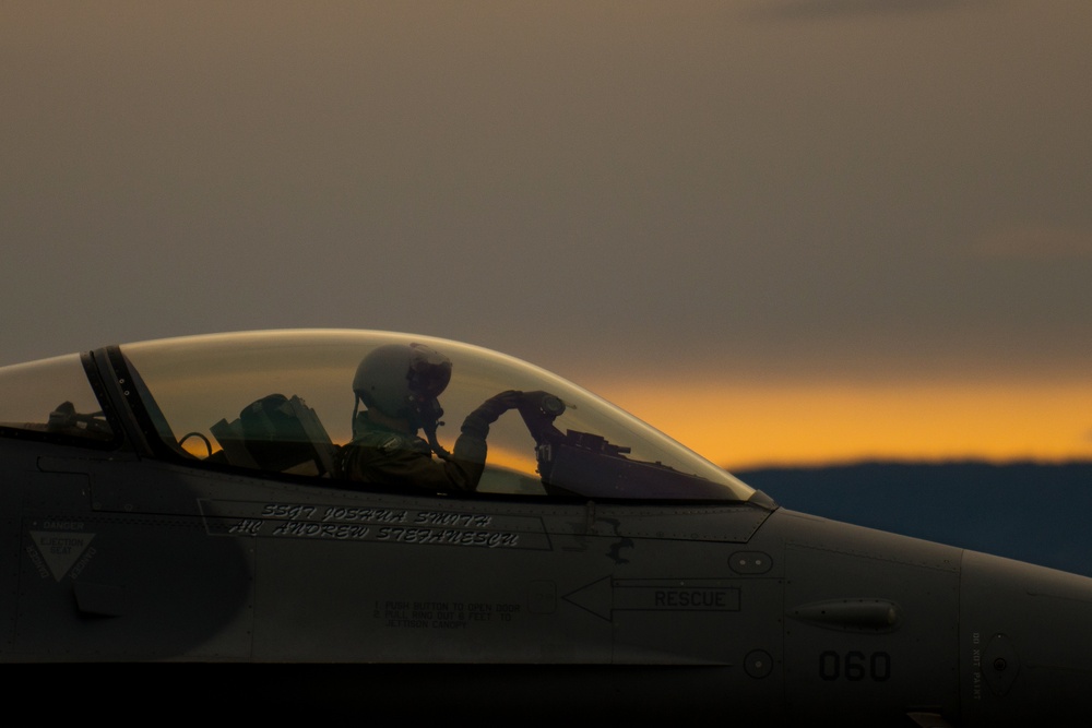 Red Flag - Alaska 15-1