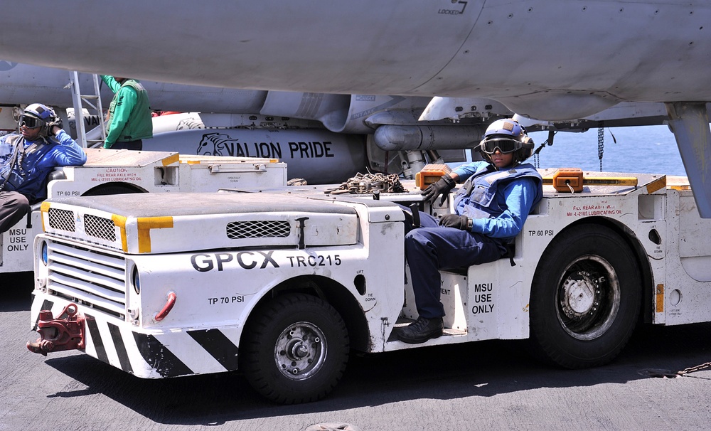 USS George H.W. Bush flight deck operations