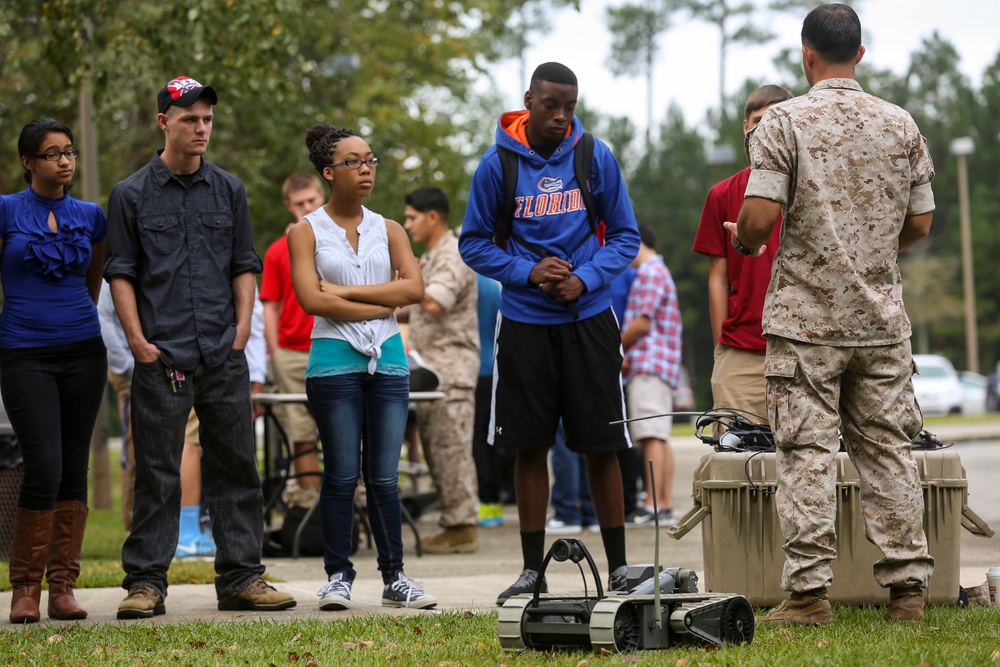 Marines, Robots, high school students