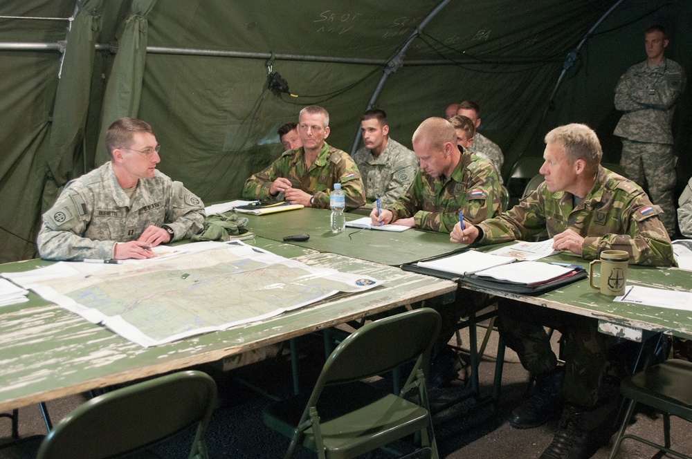 82nd Airborne Division partners with Royal Netherlands army during Operation Noble Ledger 2014
