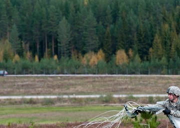 82nd Airborne Division partners with Royal Netherlands army during Operation Noble Ledger 2014