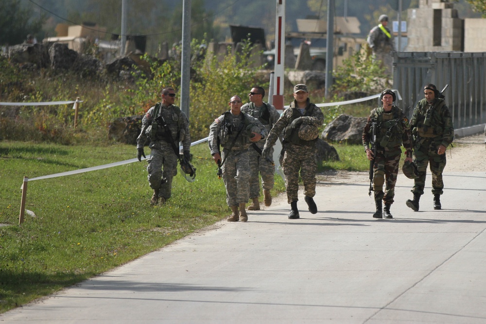 Arizona Soldiers take part in global peacekeeping training
