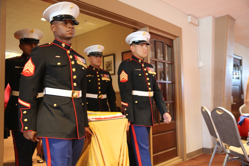 Belle of the Ball event prepares spouses for Marine Corps Ball