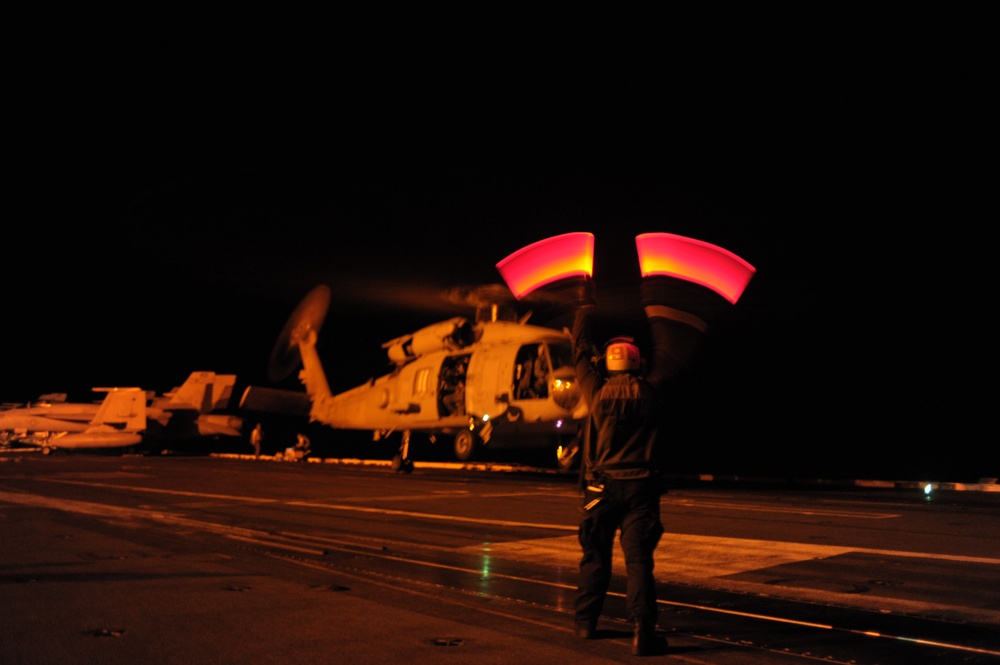 SEALs, Marines use USS George Washington as forward staging base