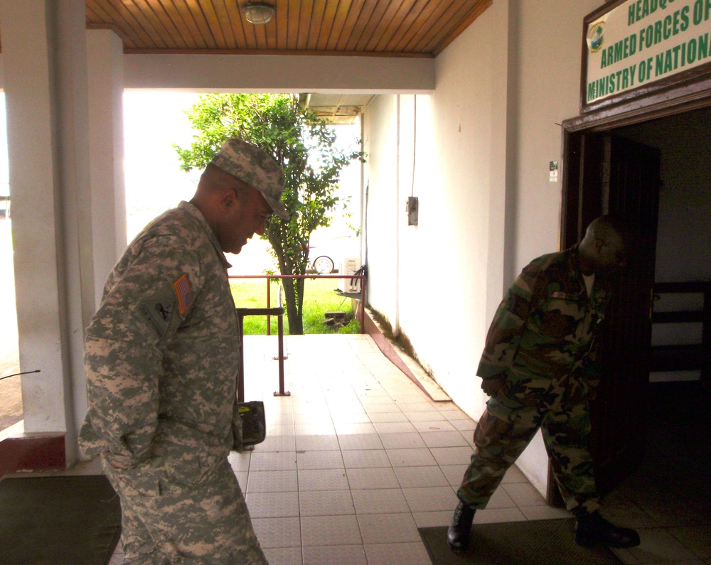 USARAF Commander attends briefings at Liberian Ministry of Defense