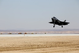 VMX-22 gets hands on with F-35 Lightning II