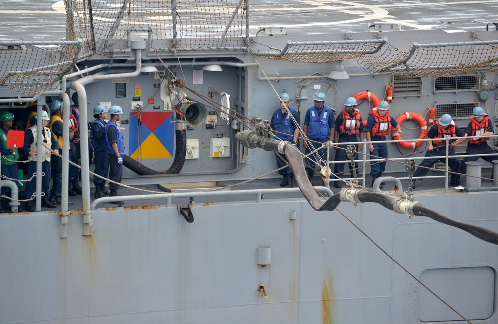 Fueling at sea