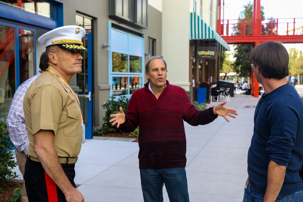 Marines get behind the curtains of Facebook