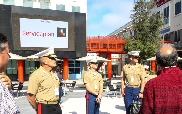 Marines get behind the curtains of Facebook