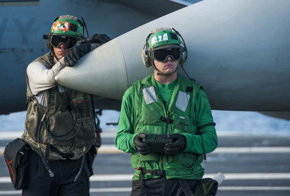 USS Carl Vinson western Pacific deployment 2014