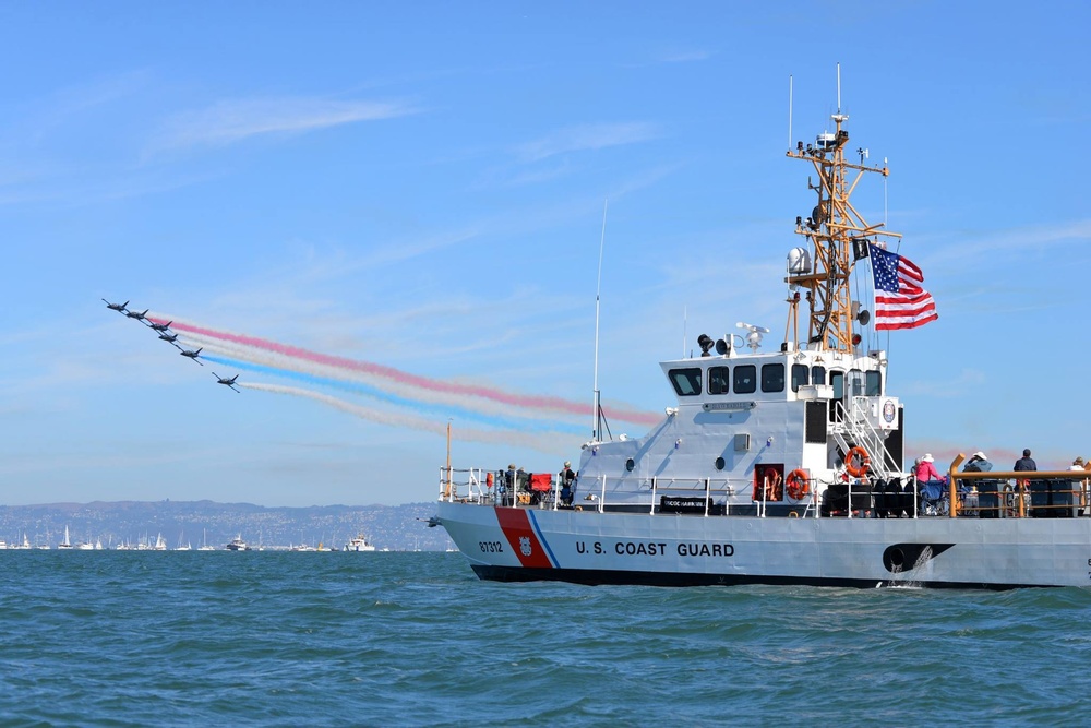 Coast Guard conducts security zones during San Francisco Fleet Week