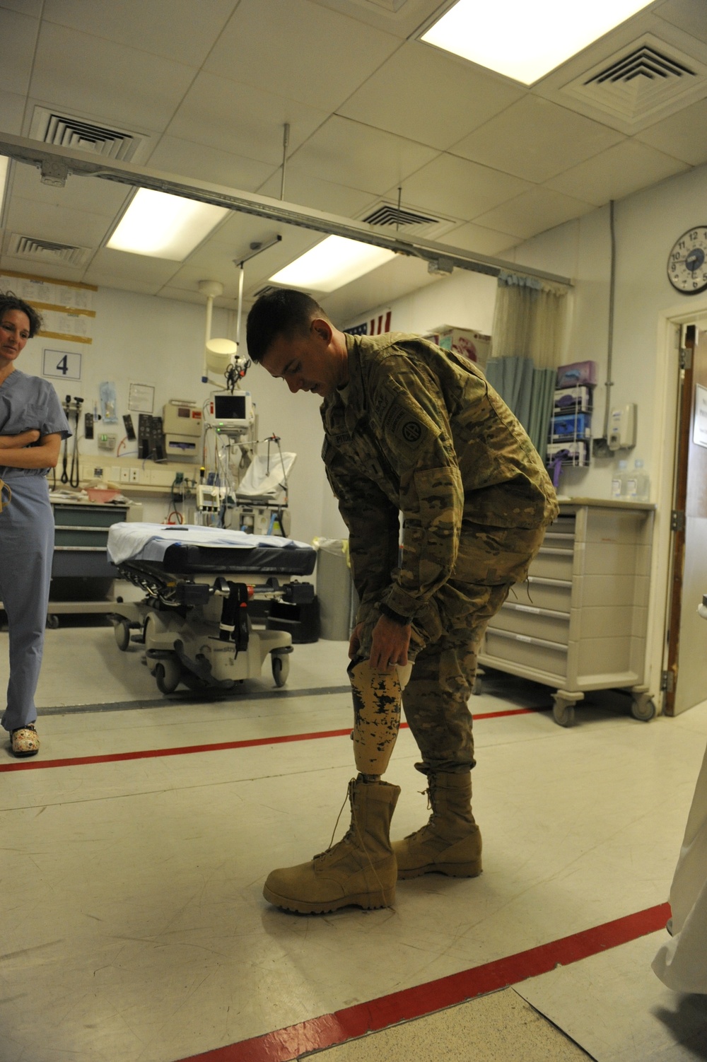 Wounded warrior completes 2nd deployment, visits hospital