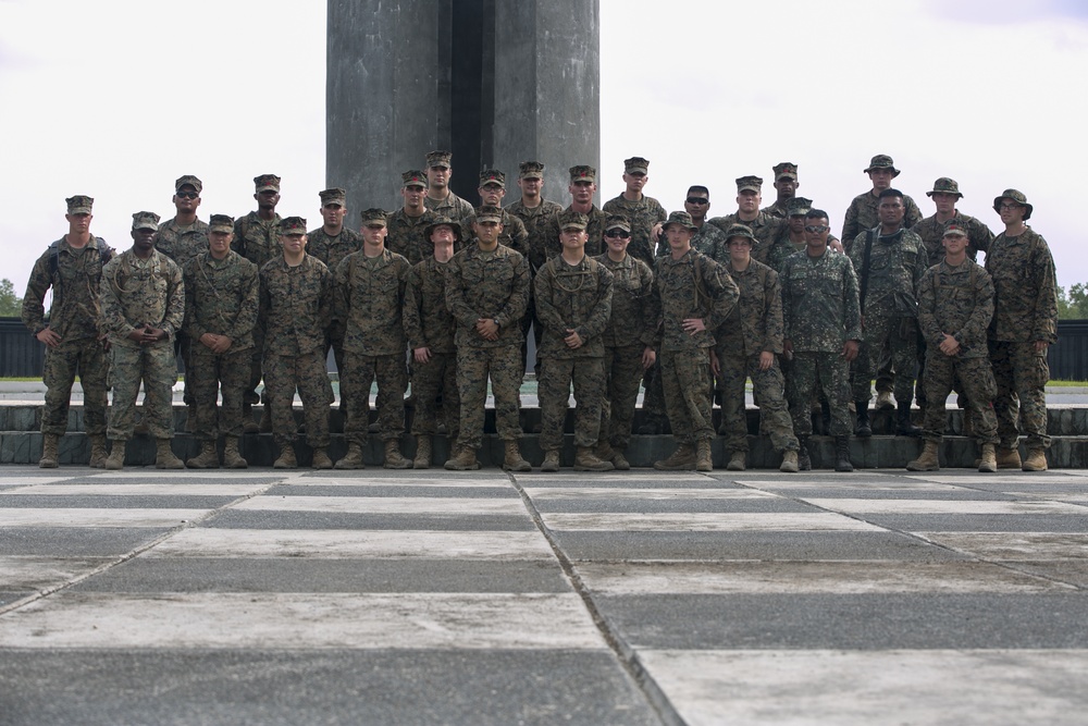 31st MEU Marines visit Bataan Death March Memorial following PHIBLEX '15