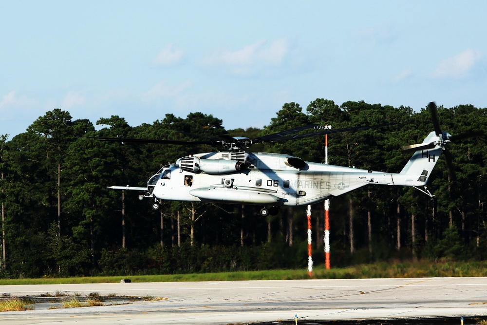 HMH-366 hone aerial refueling skills
