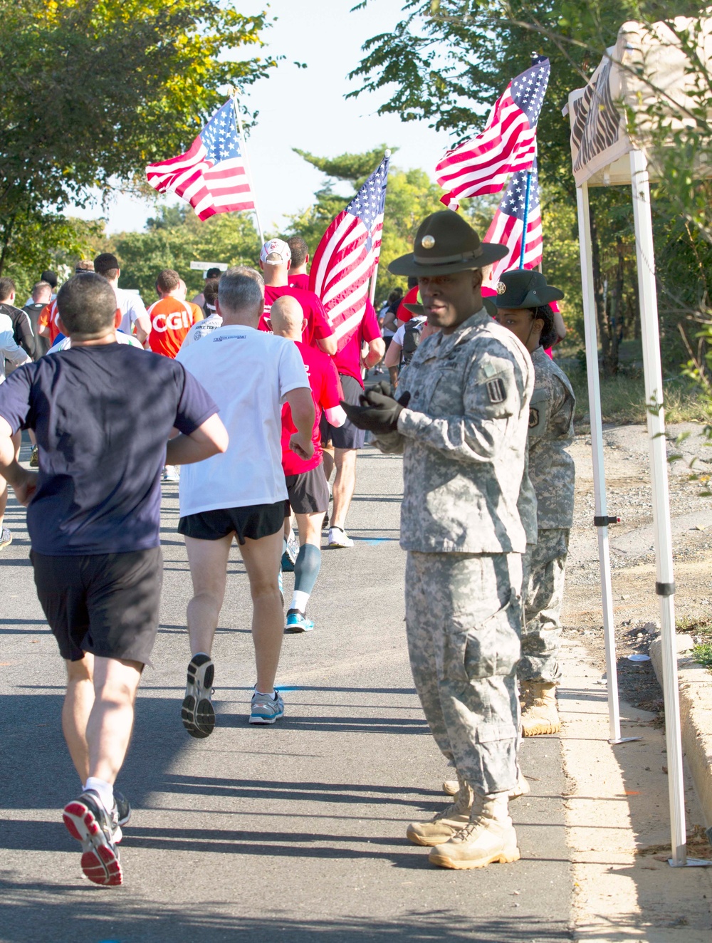 98th Training Division supports 2014 Army Ten Miler