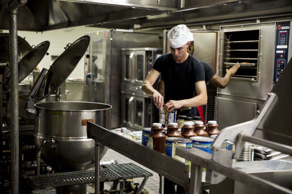 Ready, set, cook: Marines compete in quarterly cook-off