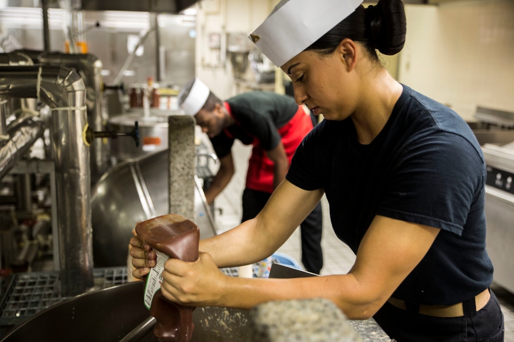 Ready, set, cook: Marines compete in quarterly cook-off