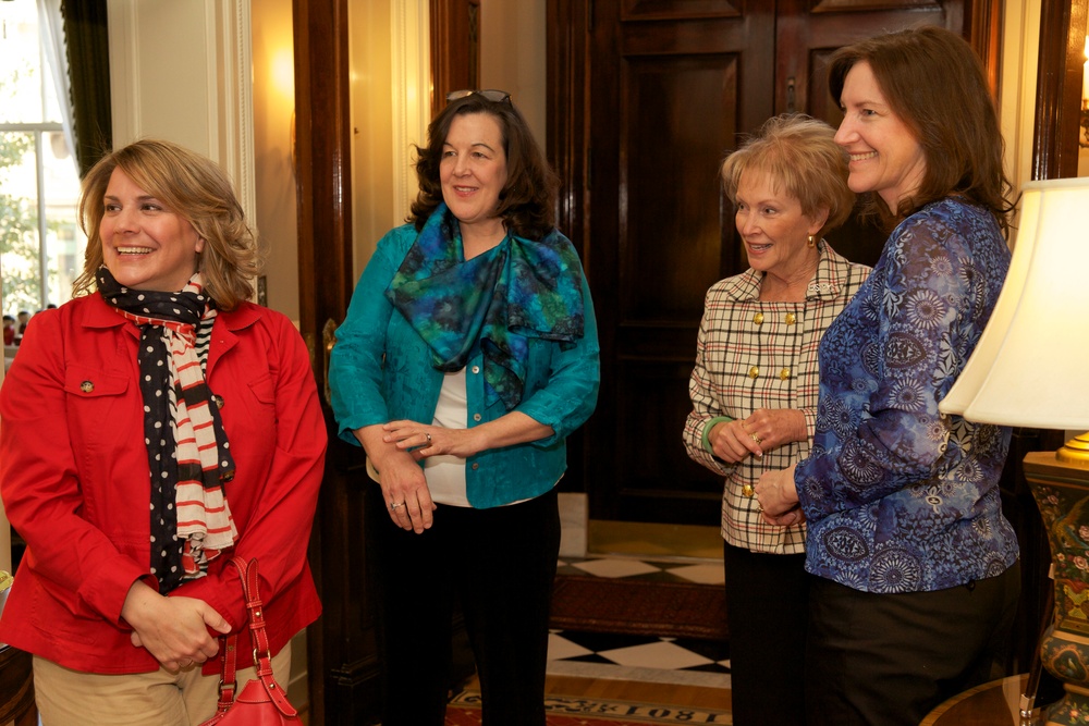 Marine Corps First Lady Hosts Brunch at Home of the Commandants