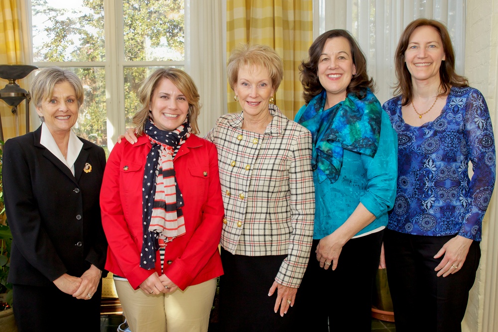 Marine Corps First Lady Hosts Brunch at Home of the Commandants