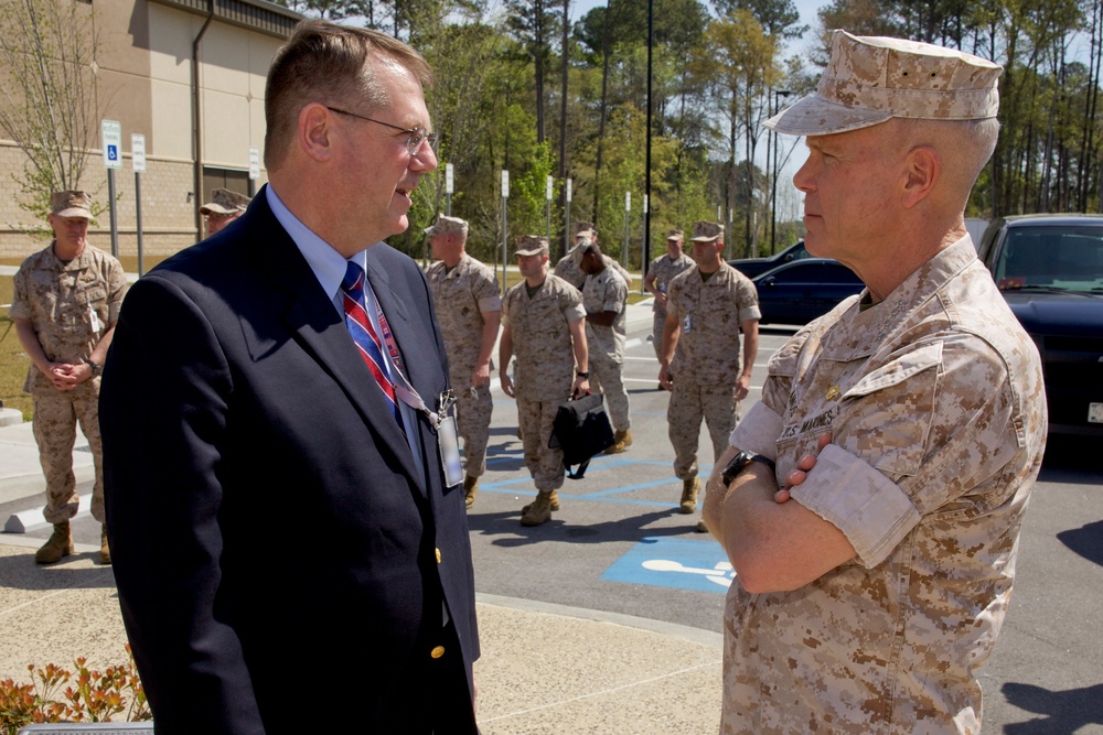 Marine Corps Commandant Visits MCAS Beaufort