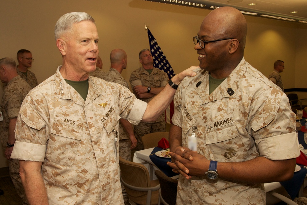 Marine Corps Commandant Visits MCAS Beaufort