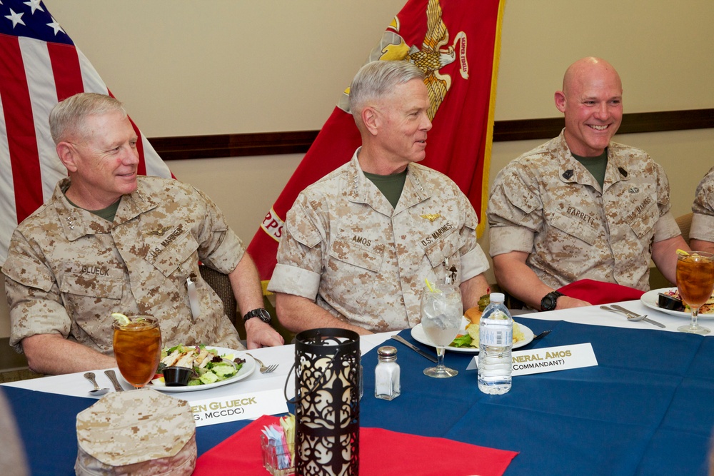 Marine Corps Commandant Visits MCAS Beaufort