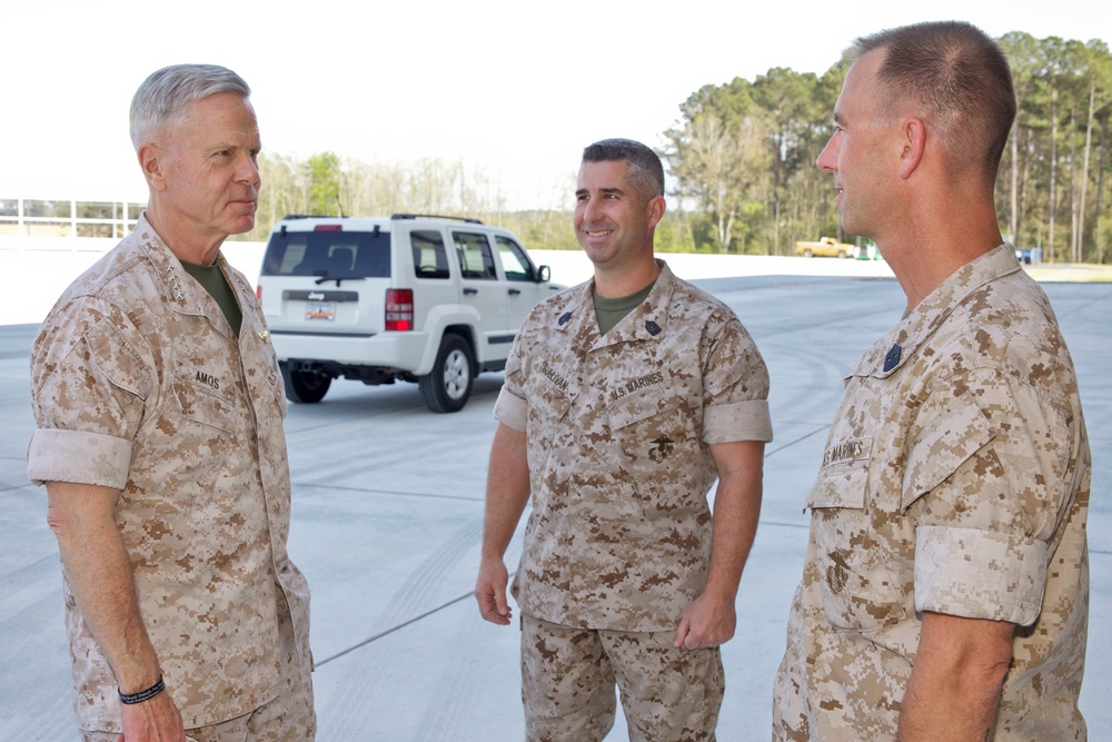 Marine Corps Commandant Visits MCAS Beaufort