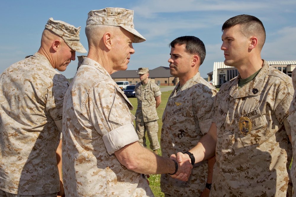 Marine Corps Commandant Visits MCAS Beaufort