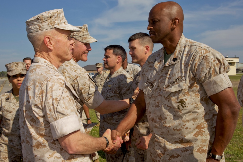 Marine Corps Commandant Visits MCAS Beaufort