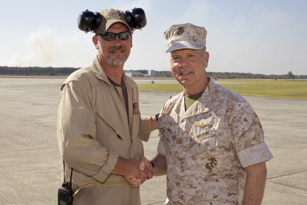 Marine Corps Commandant Visits MCAS Beaufort