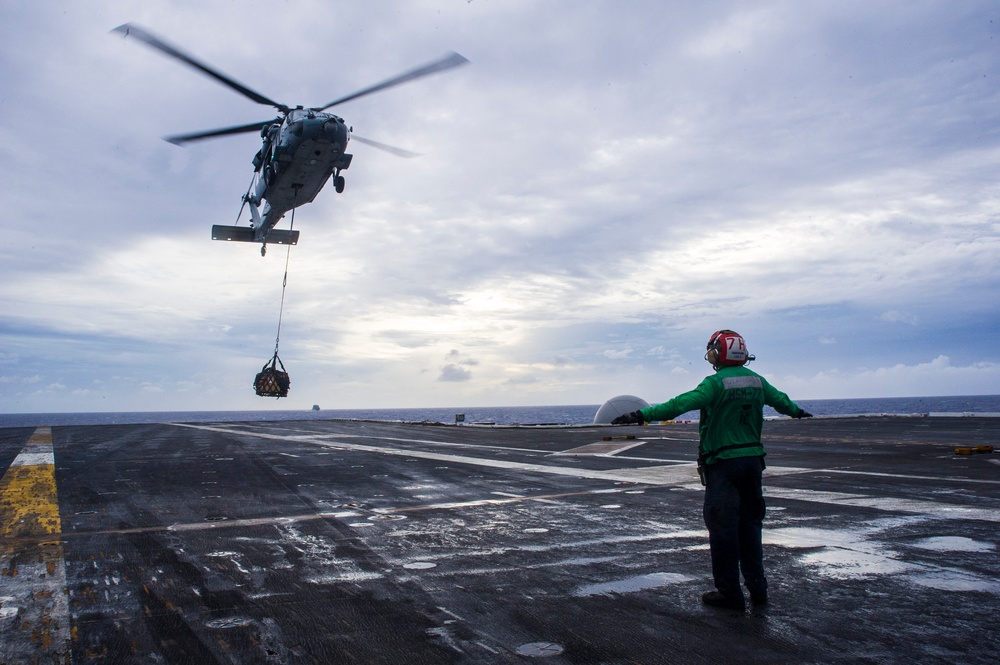 USS George Washington replenishment