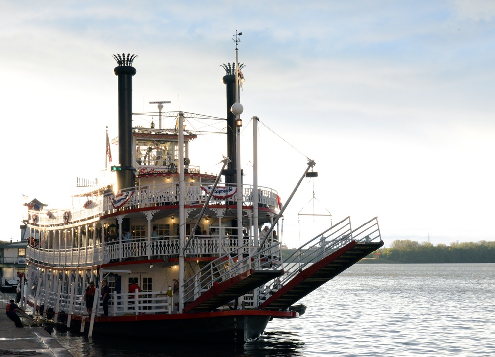 Centennial Festival of Riverboats