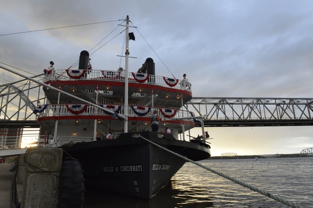 Centennial Festival of Riverboats