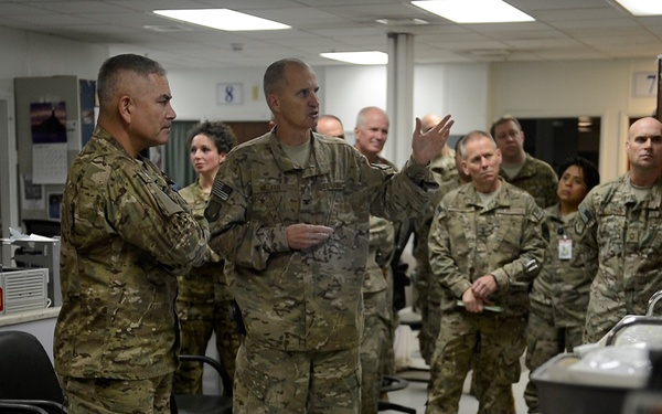 ISAF Commander visits Bagram
