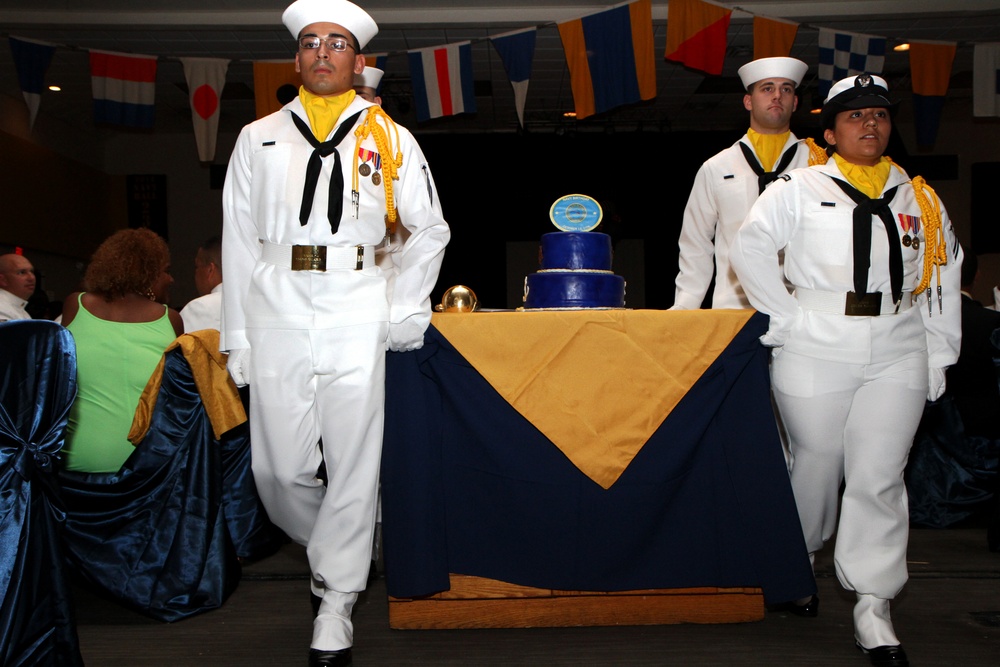 DVIDS Images Navy Ball celebrates 239th birthday [Image 2 of 3]