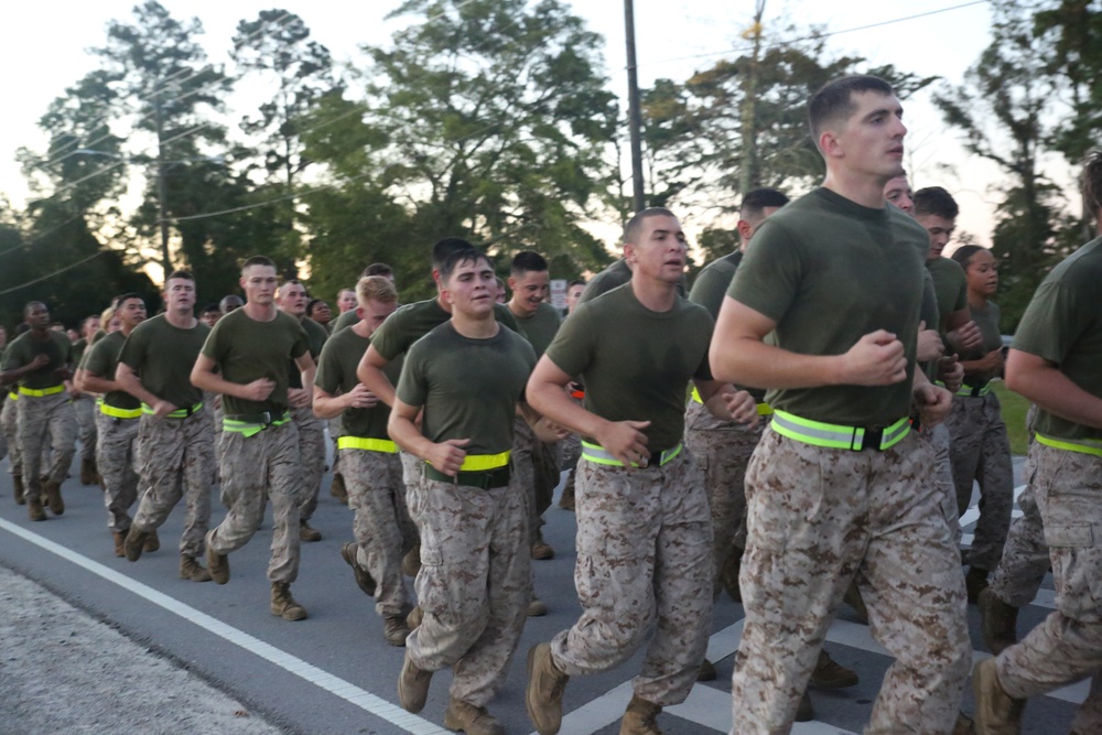 GCEITF Marines build camaraderie during three-mile cadence run