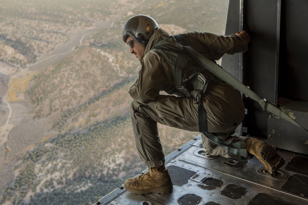 3D MSOB Marines conduct low level static line parachute jumps at Bridgeport, California