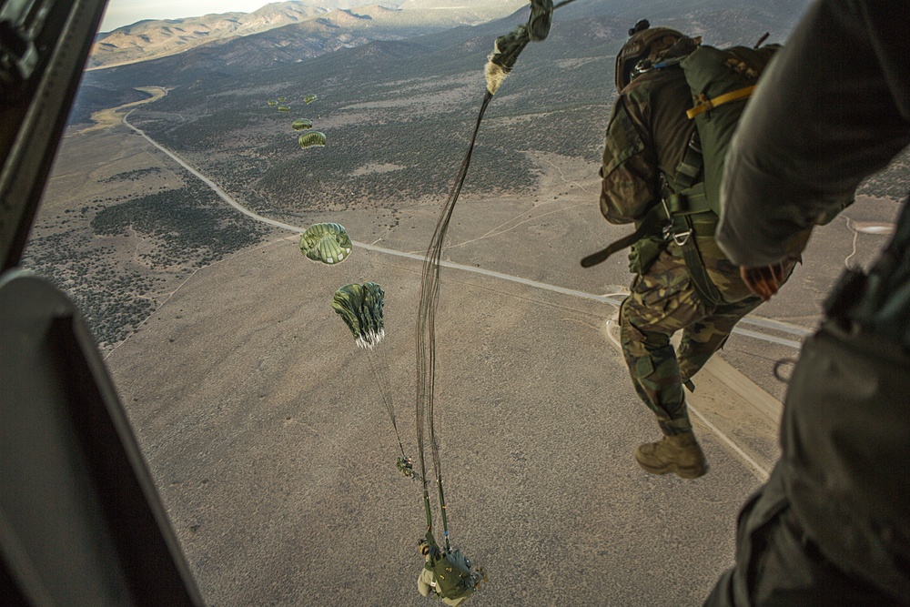 3D MSOB Marines conduct low level static line parachute jumps at Bridgeport, California