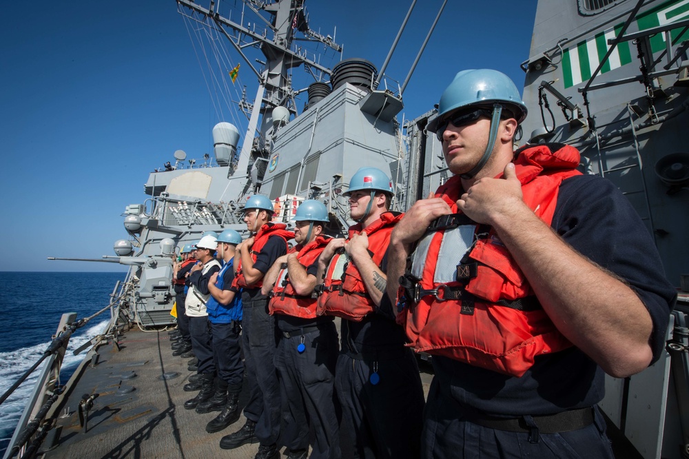 DVIDS - Images - USS Mitscher operations [Image 4 of 7]