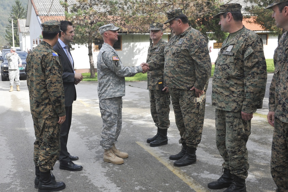 NATO HQ Sarajevo commander visits AFBiH Logistics Command