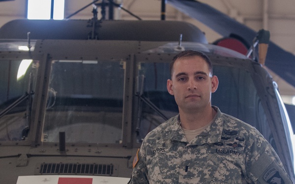 Medevac pilot earns honor grad during badge lanes