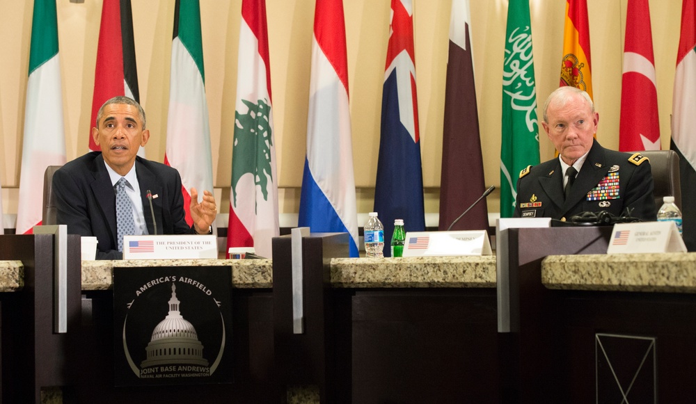 Obama meets with coalition Chiefs of Defense