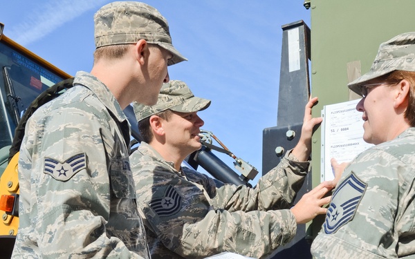 Team JSTARS logistics planners: On time, every time