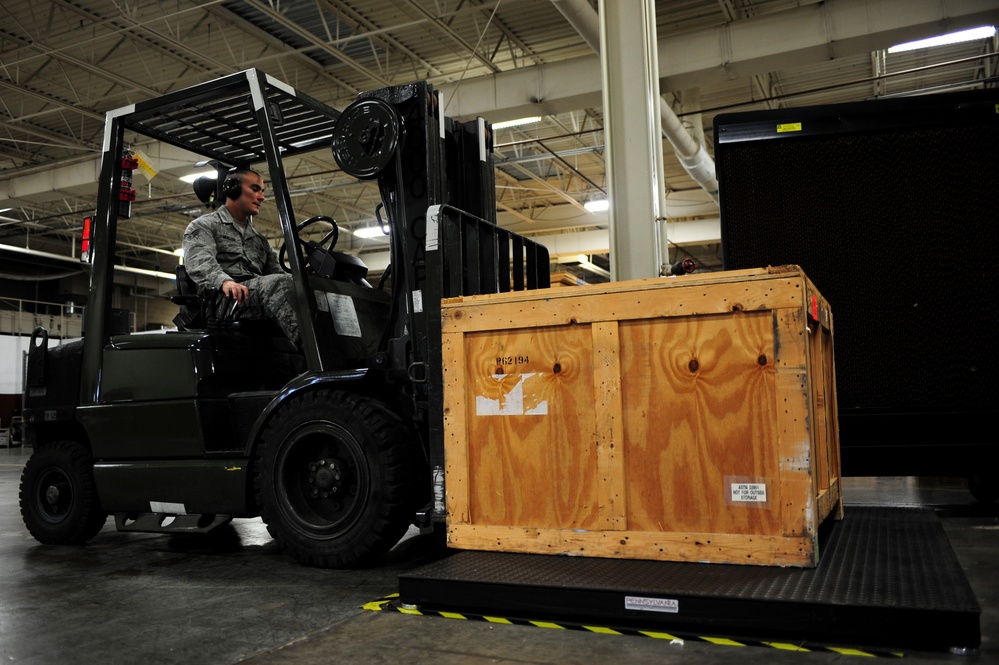 633rd LRS cares for Langley's cargo