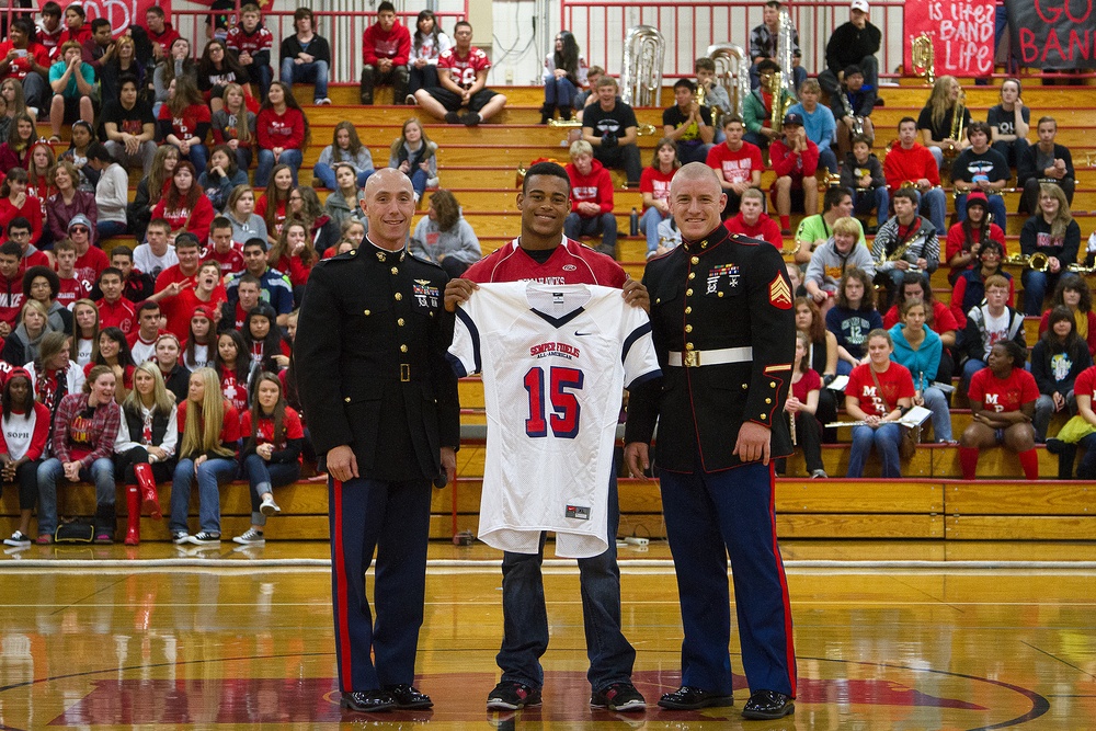 Marysville-Pilchuck football star, WSU commit selected for Marines’ 2015 Semper Fidelis All-American Bowl