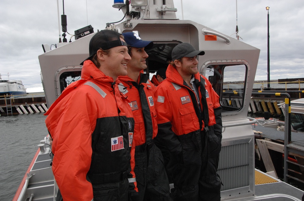 ‘A Day in the Life’ follows Milwaukee Admiral hockey players on training mission with Coast Guard