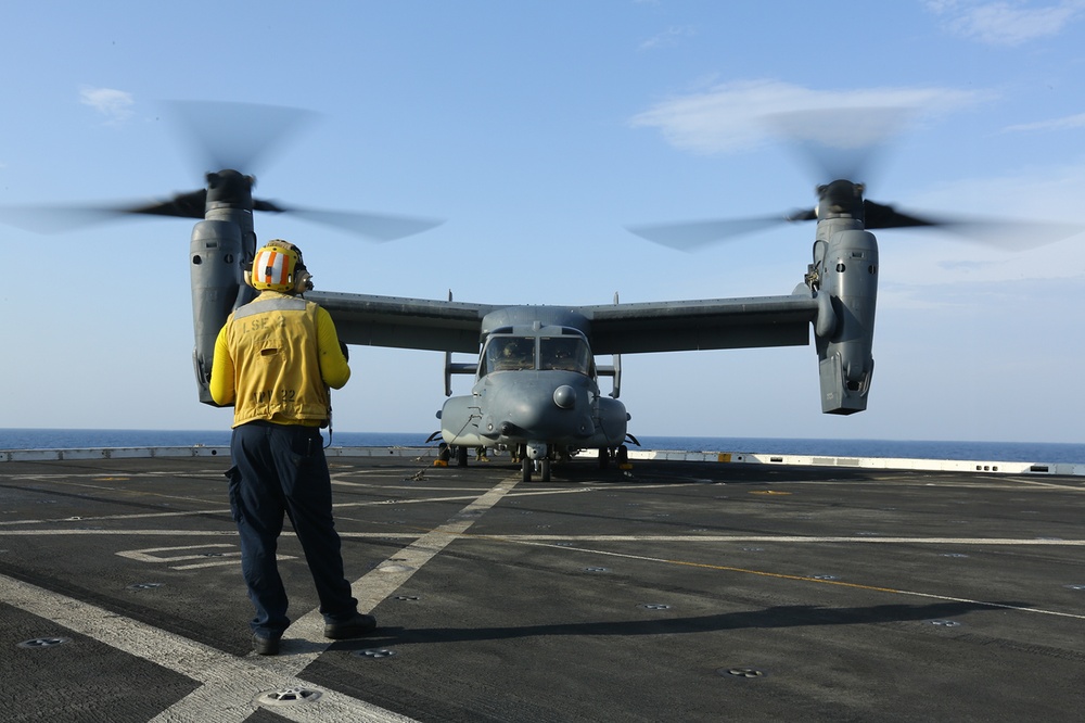 Osprey on Deck: USAF CV-22B Delivers Food to USS San Diego (LPD 22)