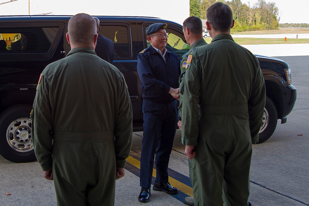 Chief of the Republic of Singapore visits Joint Base Andrews