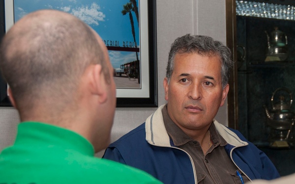 US representatives visit USS Carl Vinson