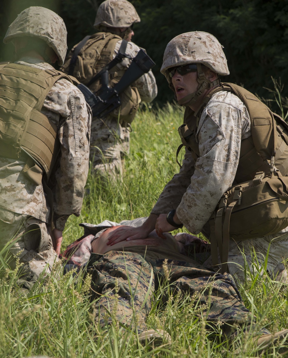 Medevac drill prepares corpsmen, Marines for mass casualty situation